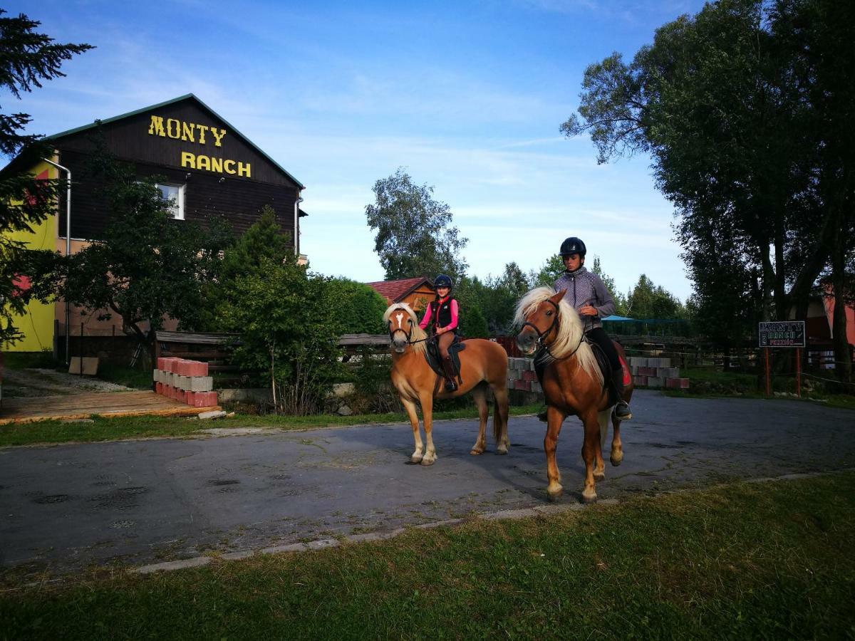 Penzion Monty Ranch Vysoke Tatry Stola Hotel Exterior photo